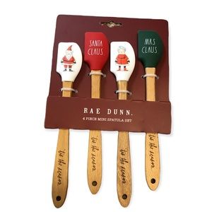 🆕 Rae Dunn Santa Claus and Mrs Claus 4 Piece Mini Spatula Set
